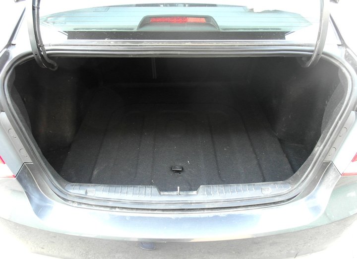Багажник Chevrolet Cruze с тороидальным баллоном 54 л под полом