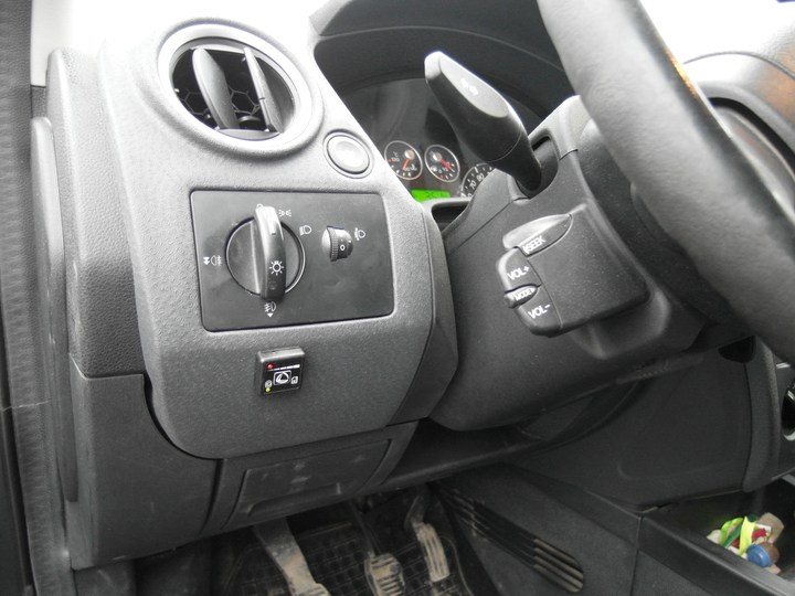 Кнопка переключения и индикации режимов работы ГБО LandiRenzo, Ford Fusion