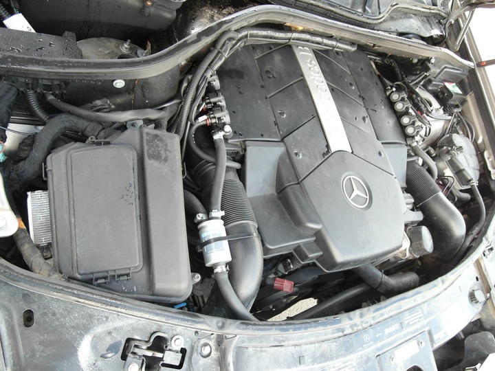Подкапотная компоновка, Mercedes Benz ML500