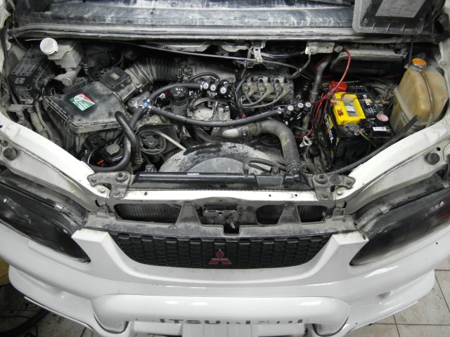 Подкапотная компоновка газового оборудования Lovato Mitsubishi Delica, V6 3.0
