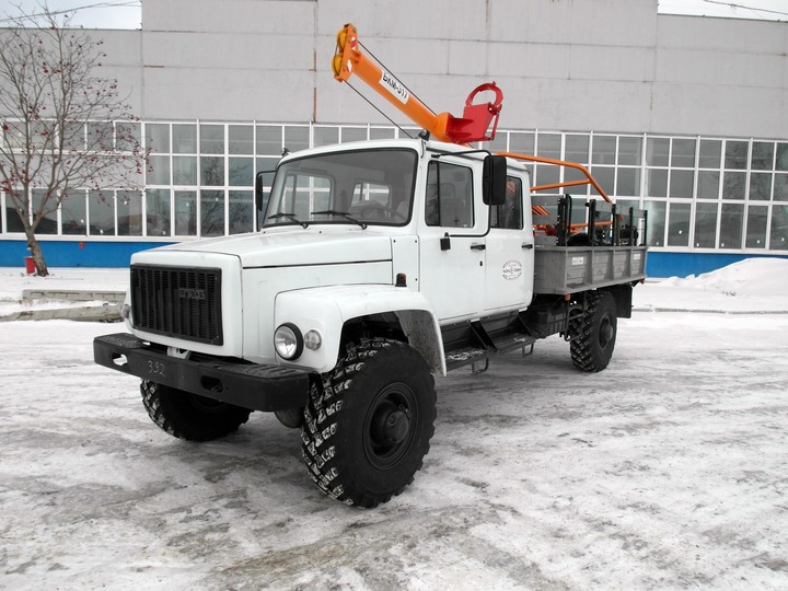 БКМ-317, шасси ГАЗ-33081 Садко, дизельный двигатель ММЗ Д-245.7, 4-цилиндровый, рядный, с турбонаддувом, объем 4.75 л, 117 л.с.