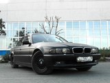 BMW 740i (E38)