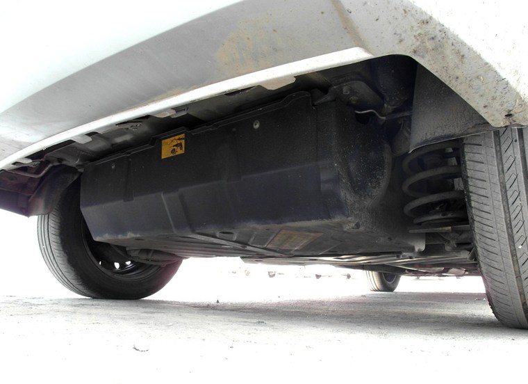 метановые баллоны (CNG) под полом кузова, Opel Zafira Eco M