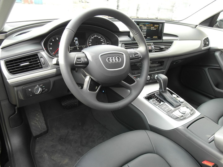салон Audi A6