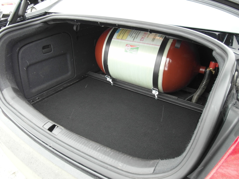 газовый баллон (метан) 80 л в багажном отделении Audi A6