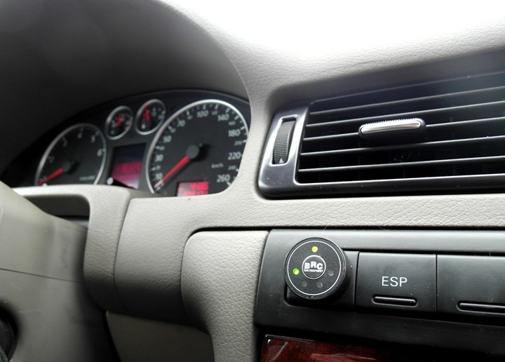 Кнопка переключения и индикации режимов работы ГБО BRC с указателем уровня топлива, Audi A6 (C5, 4B) Avant