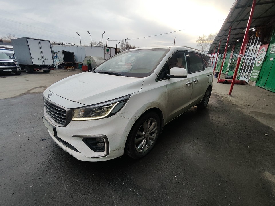 Kia Carnival предпусковой подогреватель двигателя