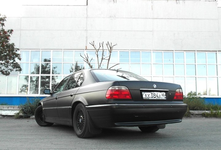 BMW 740i (E38), двигатель M62B44 (448S1)