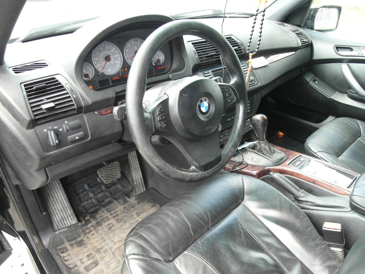 салон BMW X5