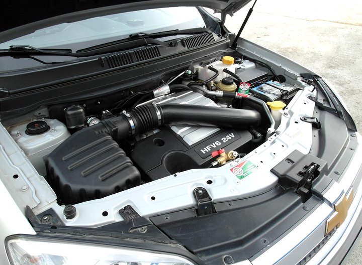 Подкапотная компоновка ГБО BRC Sequent Plug&Drive метан, Chevrolet Captiva
