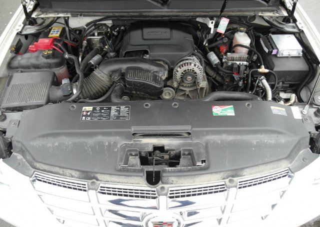 Cadillac Escalade L92 Vortec, подкапотная компоновка BRC Sequent Plug&Drive
