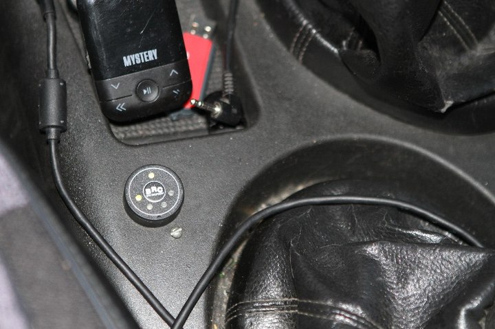 Кнопка переключения режимов и индикации ГБО в салоне Niva Chevrolet