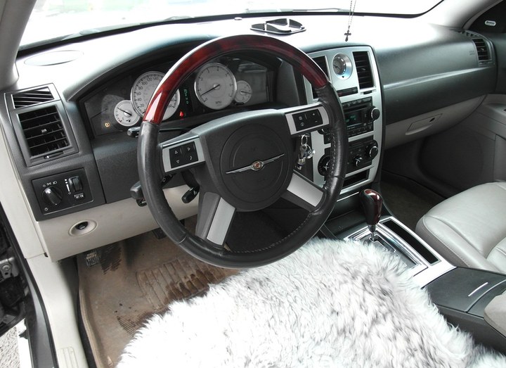 салон Chrysler 300C
