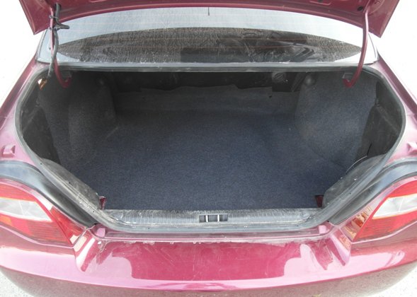 Daewoo Nexia, багажник с ВЗУ и тороидальным баллоном 42 л под полом