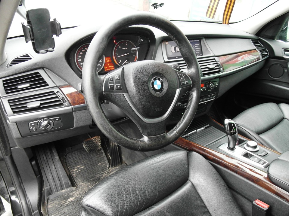 салон BMW X5 E70