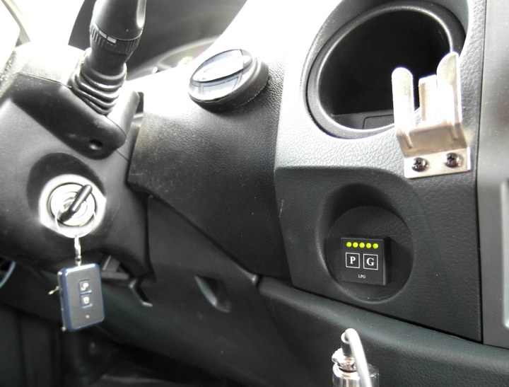 Кнопка переключения и индикации режимов работы ГБО Tamona GD (газ на дизель) с указателем уровня топлива, ГАЗель NEXT А21R32