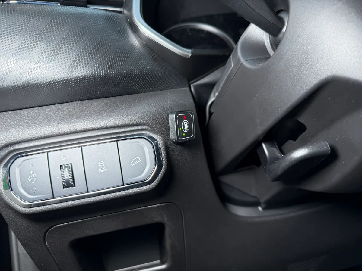 Кнопки управления газом у HAVAL JOLION