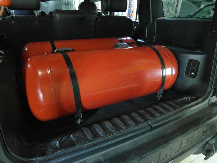 Система из 2х газовых баллонов общим объемом 260 литров, Hummer H2