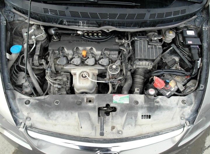 Подкапотная компоновка, Honda Civic 4D (FD1)