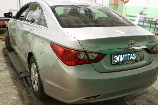 Вид сзади Hyundai Sonata