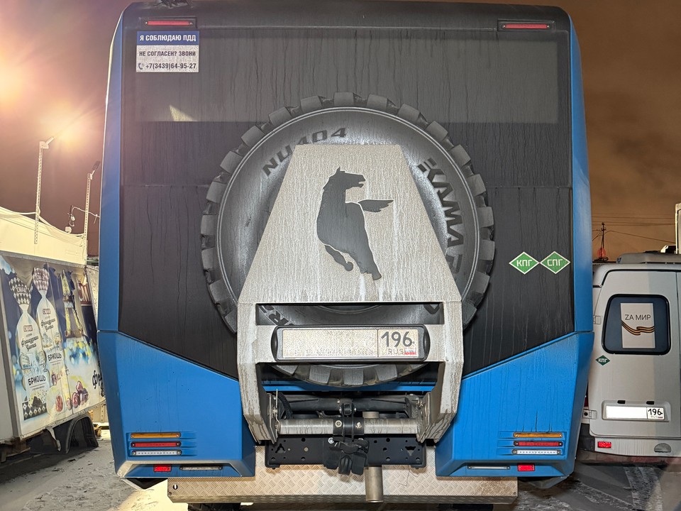 Камаз 6250 5Р, вахтовый полноприводный автобус