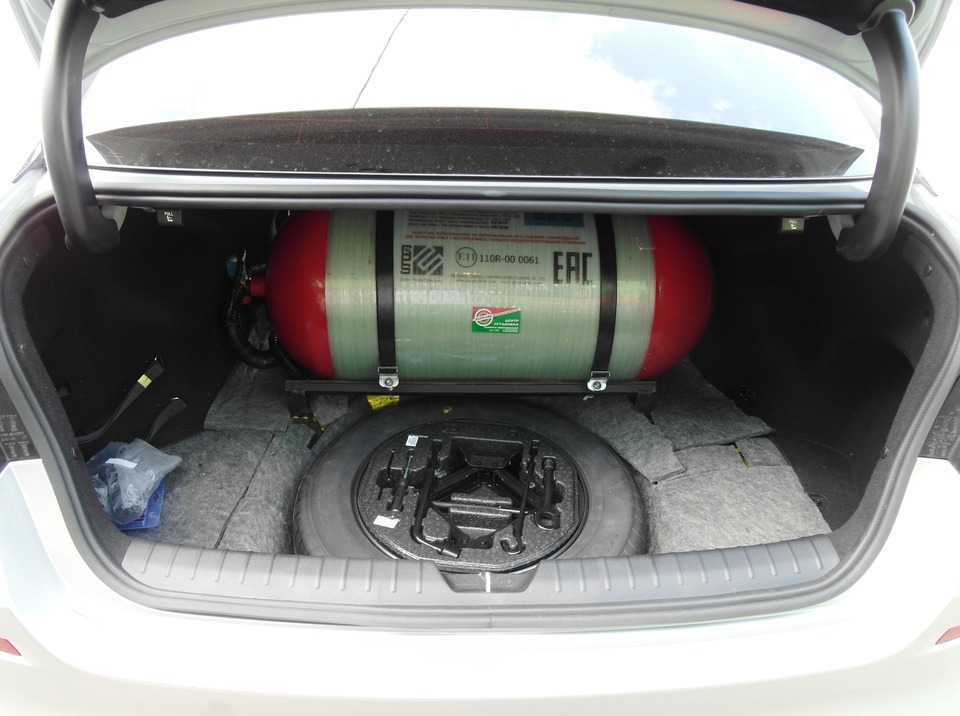 метановый баллон (тип 2) 100 литров в багажнике