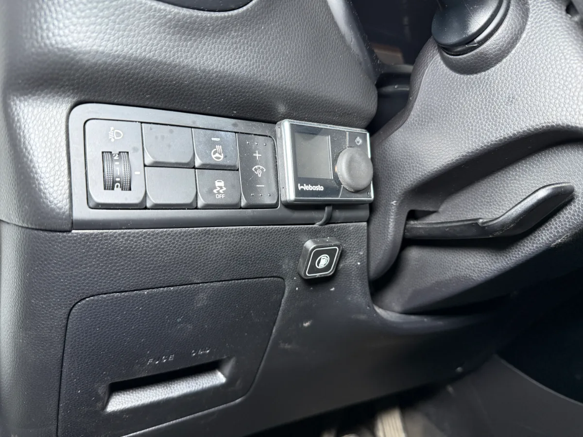 Kia Soul 2019 кнопки управления ГБО