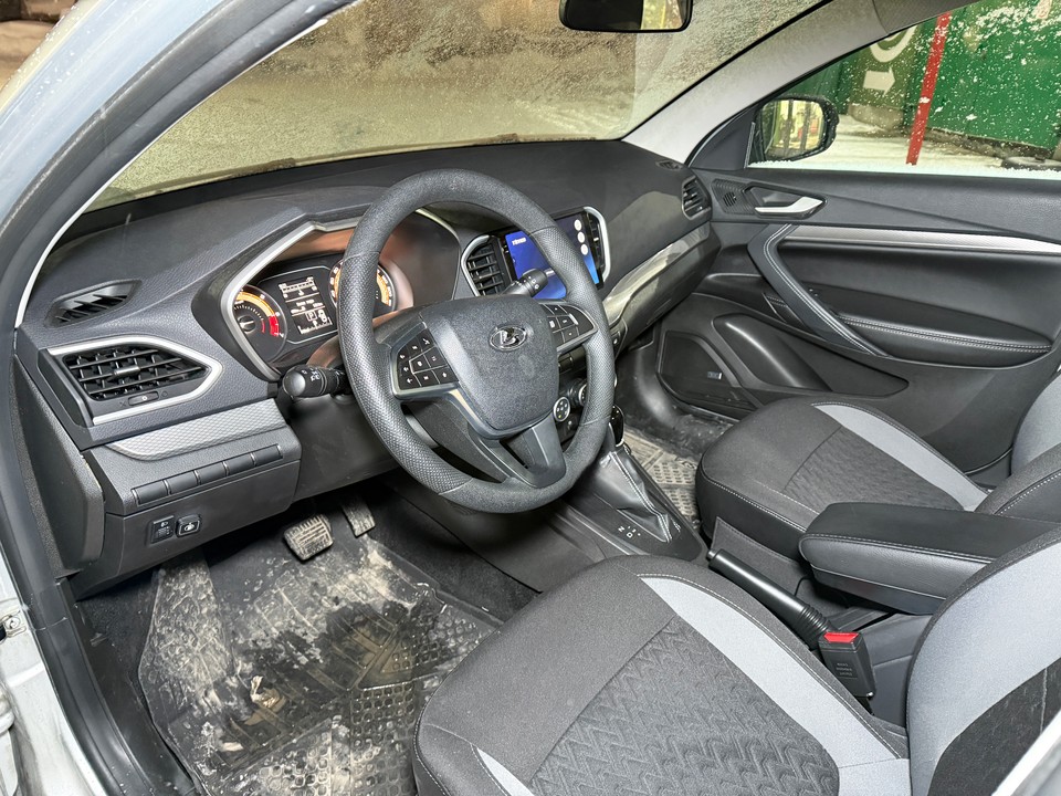 Салон Lada Vesta 