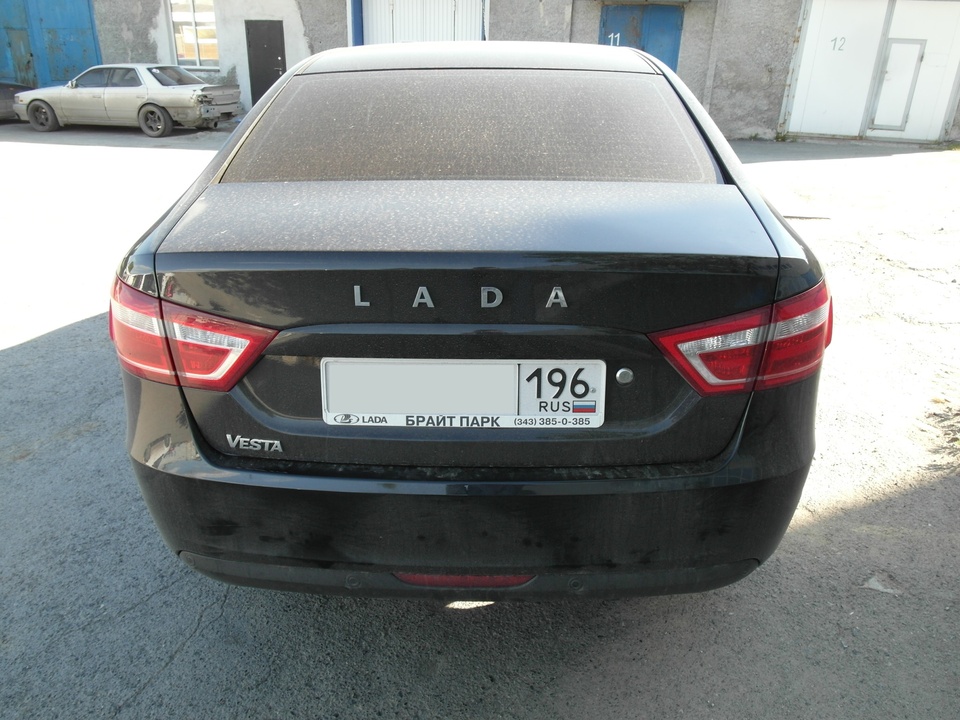 Lada Vesta, вид сзади