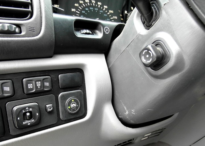 Кнопка переключения и индикации режимов работы ГБО BRC Sequent Plug&Drive с указателем уровня топлива, Lexus LX470 J100