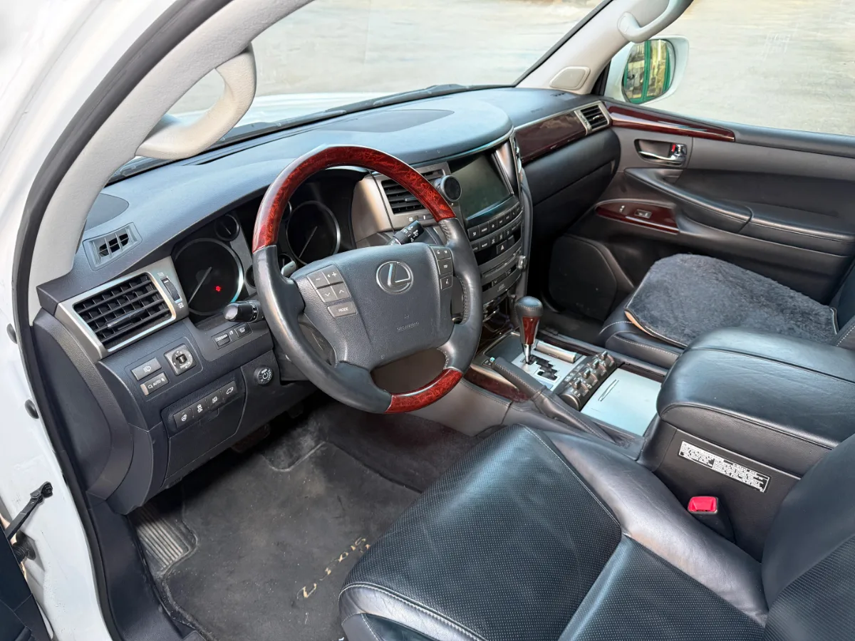 Lexus LX570 кнопки управления ГБО