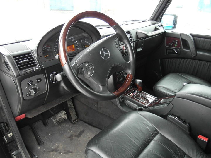 салон Mercedes-Benz G500