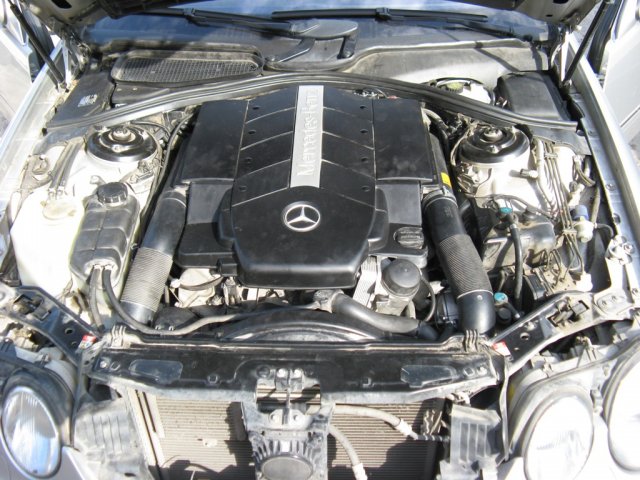 Подкапотная компоновка ГБО премиум уровня Alpha M на Mercedes-Benz CL 500