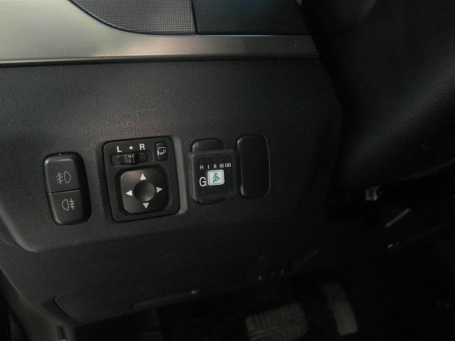 Кнопка переключения режимов работы ГБО Mitsubishi Pajero 4, V6 3.0L