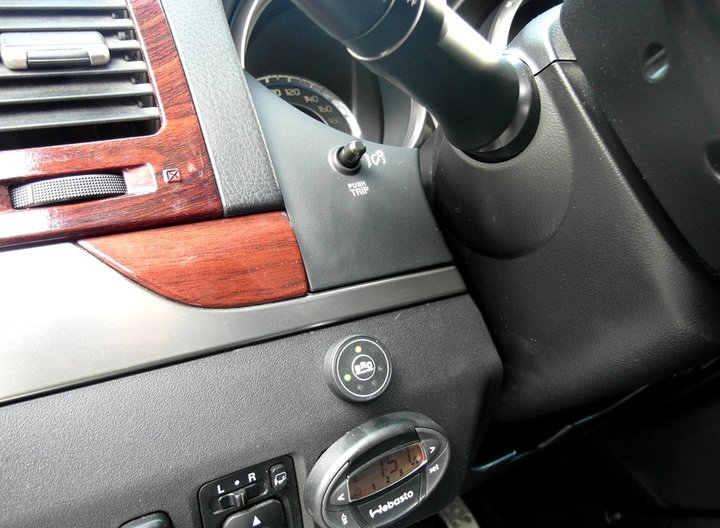 Кнопка переключения и индикации режимов работы BRC Sequent Plug&Drive с указателем уровня топлива, Mitsubishi Pajero IV