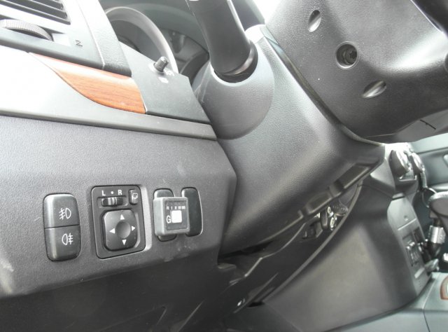 Кнопка переключения и индикации режимов работы ГБО Mitsubishi Pajero IV, MIVEC V6
