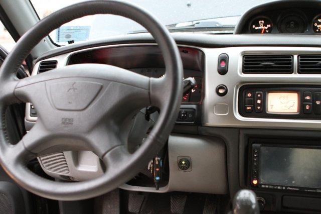 Кнопка переключения и индикации режимов работы ГБО Mitsubishi Pajero Sport, V6 3.0