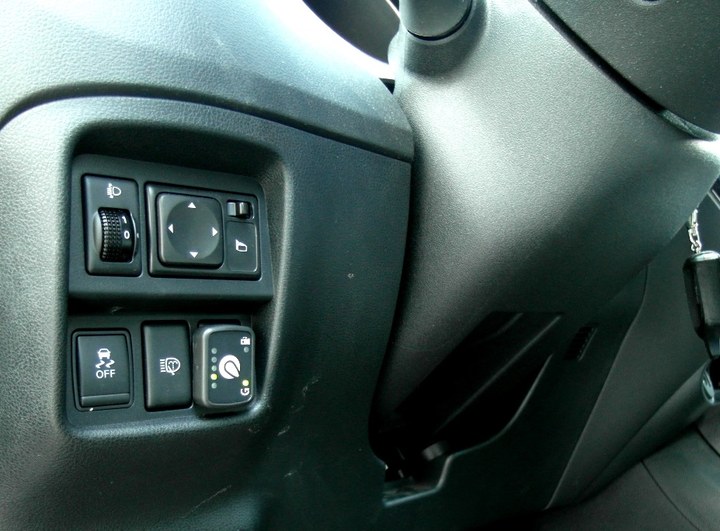 Кнопка переключения и индикации режимов работы ГБО Lovato GPL с указателем уровня топлива, Nissan Juke (F15)