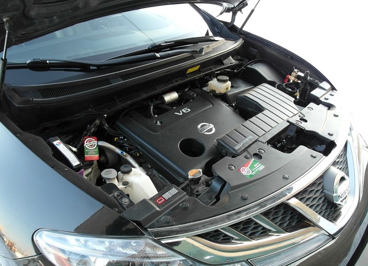 Подкапотная компоновка ГБО BRC Sequent Plug&Drive CNG, метан, Nissan Murano (Z51)