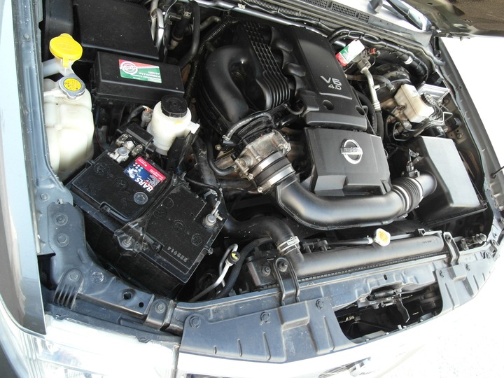 Подкапотная компоновка, двигатель VQ40DE, Nissan Pathfinder