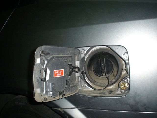 Заправочное устройство ГБО Nissan Primera 2.0 CVT
