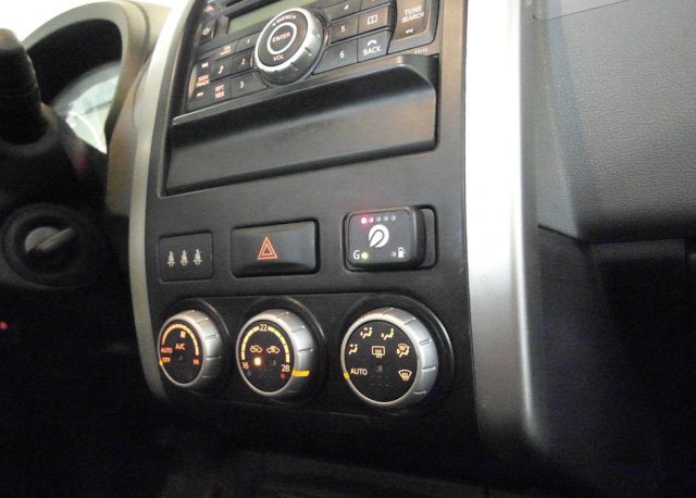Кнопка переключения и индикации режимов работы ГБО Nissan X-Trail 2.5