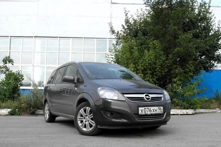 Opel Zafira Family (B), двигатель A18XER Ecotec, 4-цилиндровый, рядный, объем 1.8 л, 140 л.с.