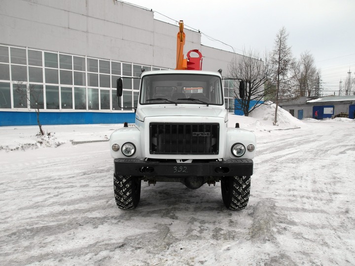 БКМ-317, шасси ГАЗ-33081