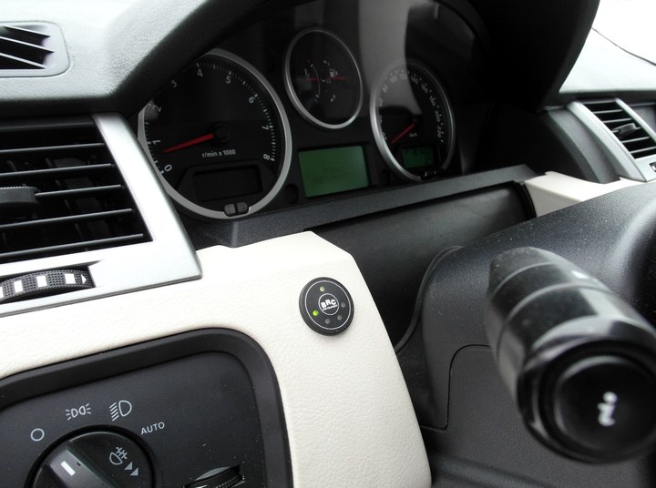 Кнопка переключения и индикации режимов работы ГБО BRC Sequent Plug&Drive с указателем уровня топлива, Range Rover Sport (L320)