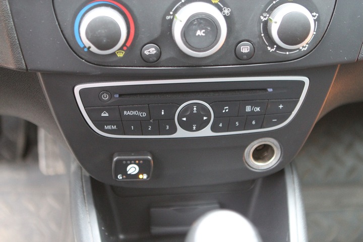 Кнопка-индикатор уровня газа в баллоне, ГБО Lovato, Renault Fluence