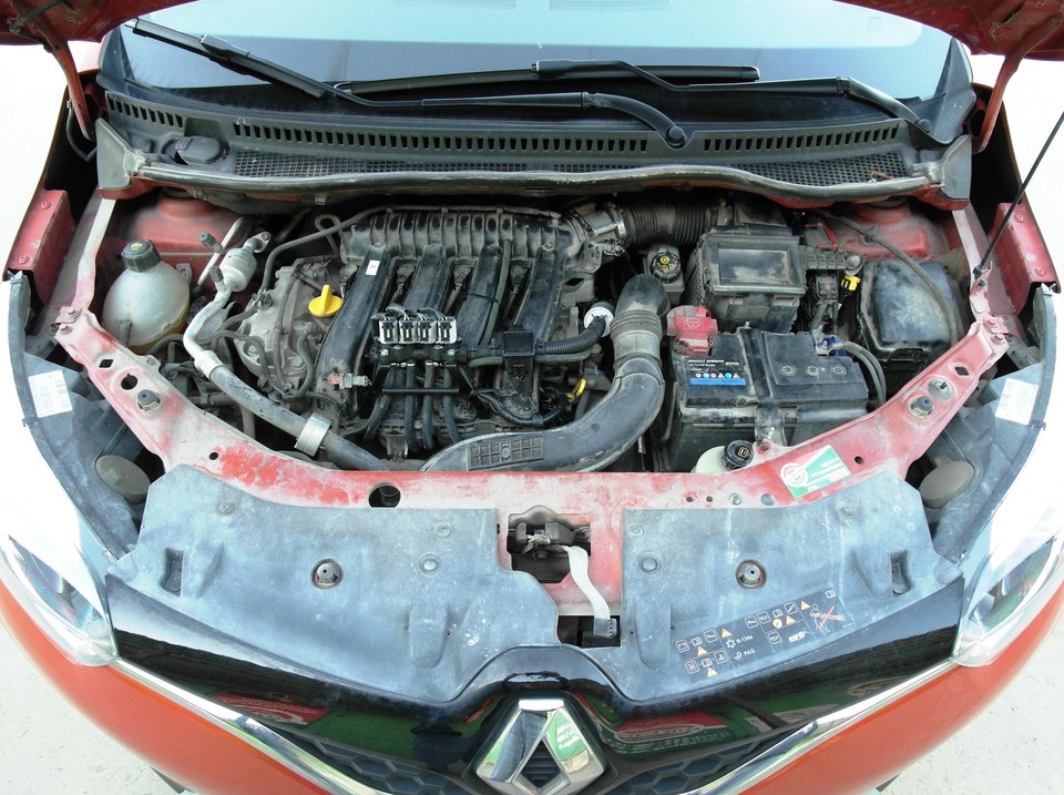 Подкапотная компоновка, двигатель F4R 2.0 143 л.с.