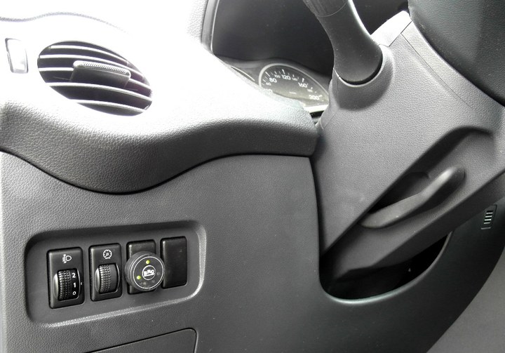 Кнопка переключения и индикации режимов работы ГБО BRC Sequent с указателем уровня топлива, Renault Koleos