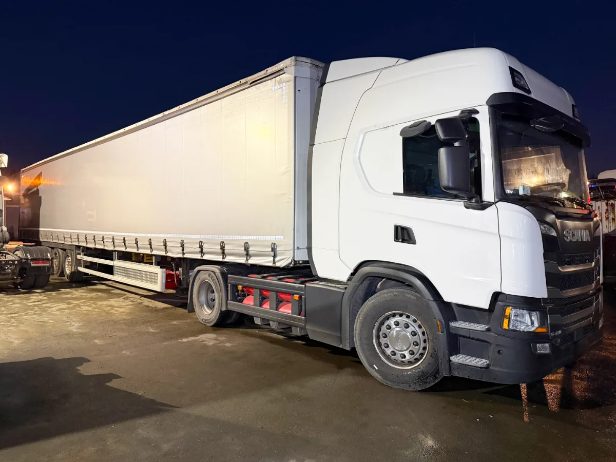 Scania G410 баллоны КПГ в прицепе