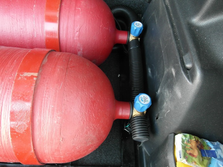 Баллонные вентили с предохранительными клапанами и запорным электроклапаном, Skoda Fabia 1.6T